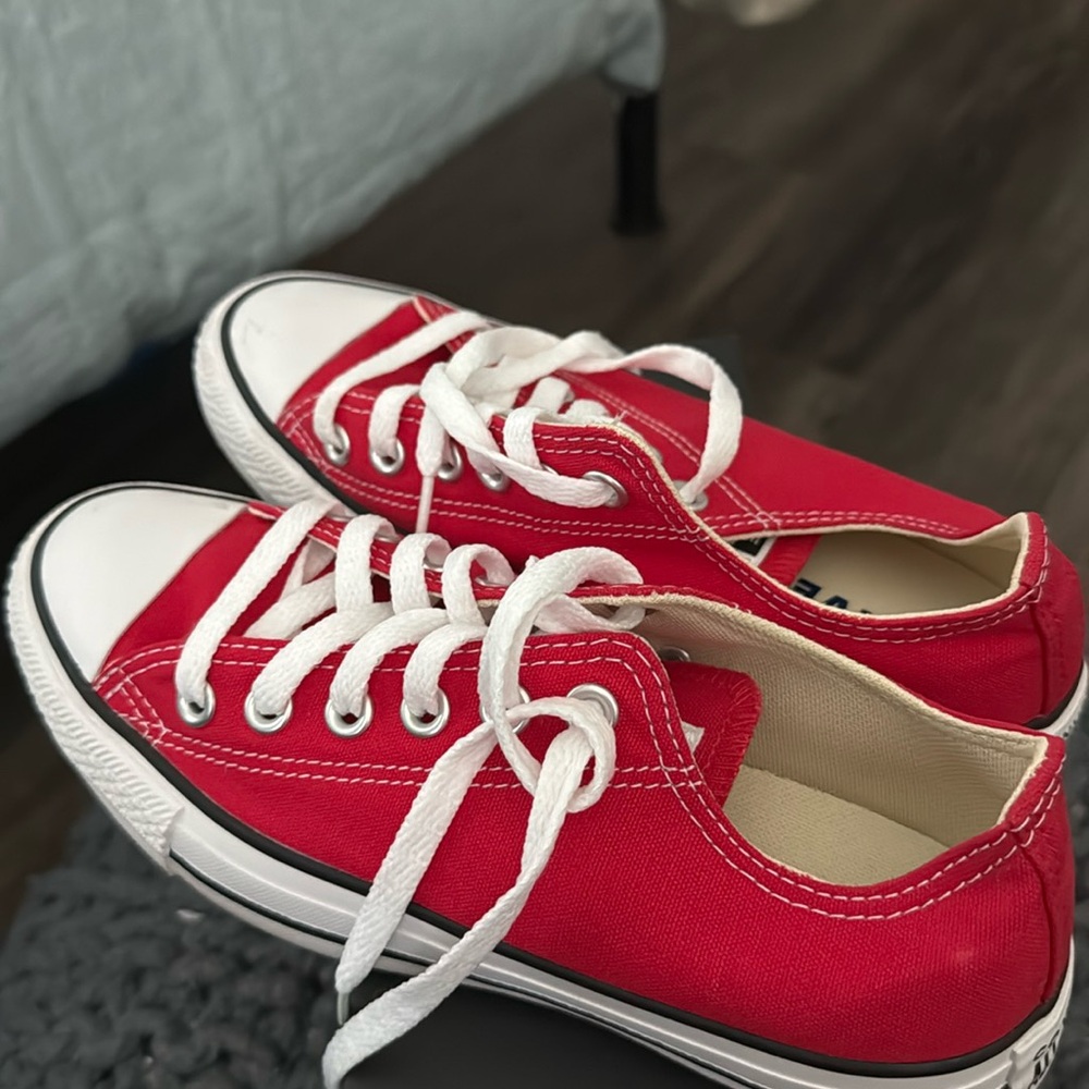 Red converse